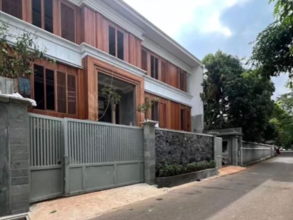 Rumah Baru Dijual di Kemang Jakarta Selatan