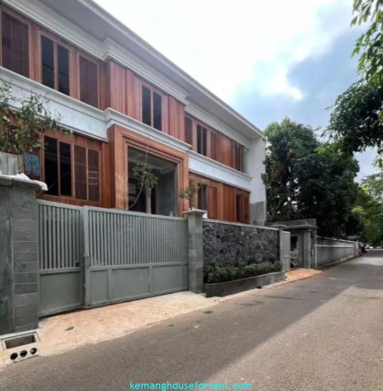 Rumah Baru Dijual di Kemang Jakarta Selatan