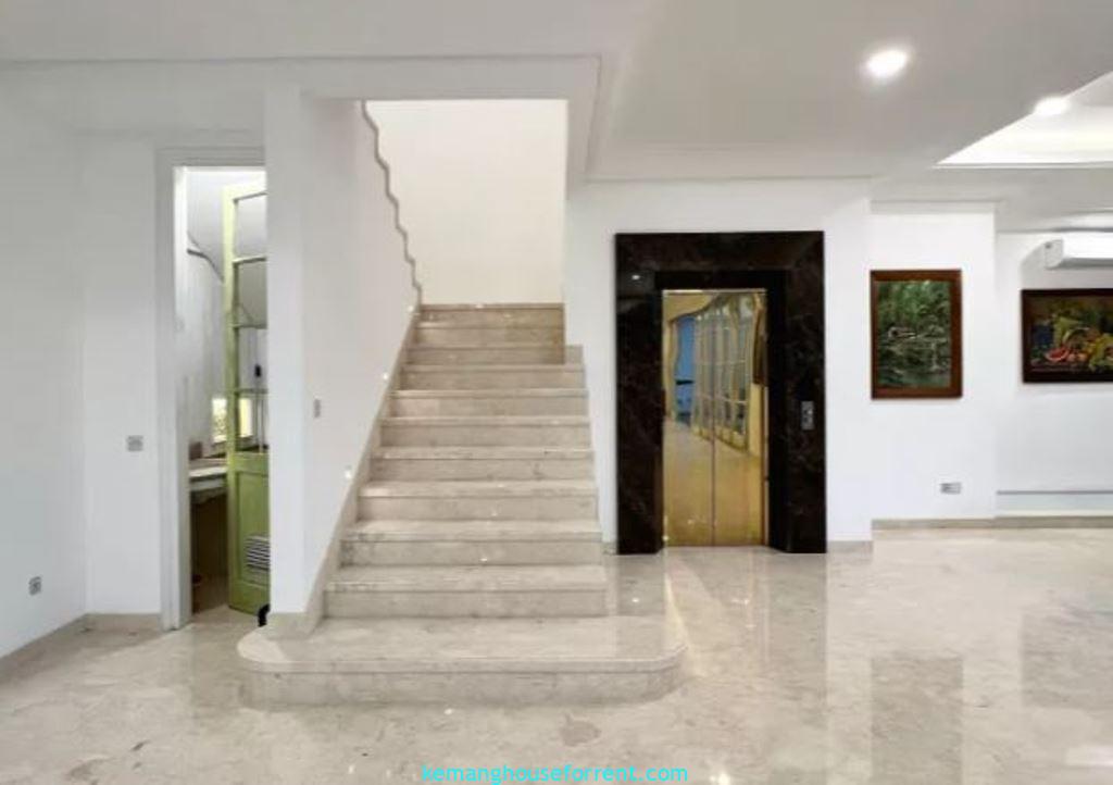 Rumah Baru Dijual di Kemang Jakarta Selatan