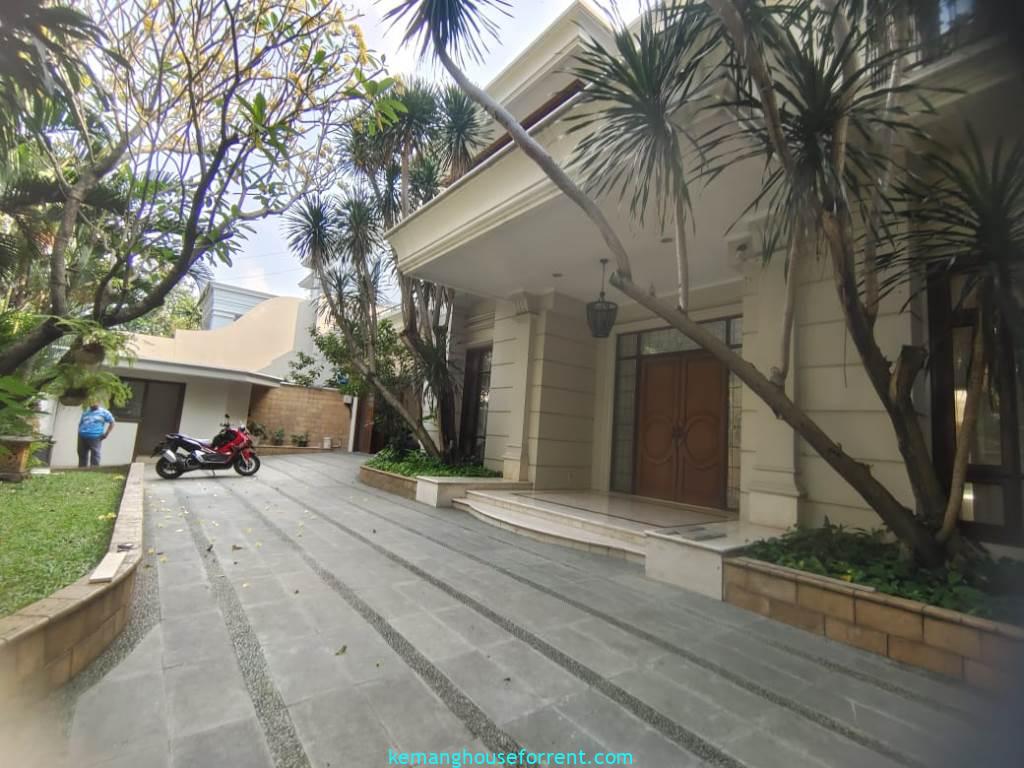 5 BR House for Rent in Kemang Dalam with Pool