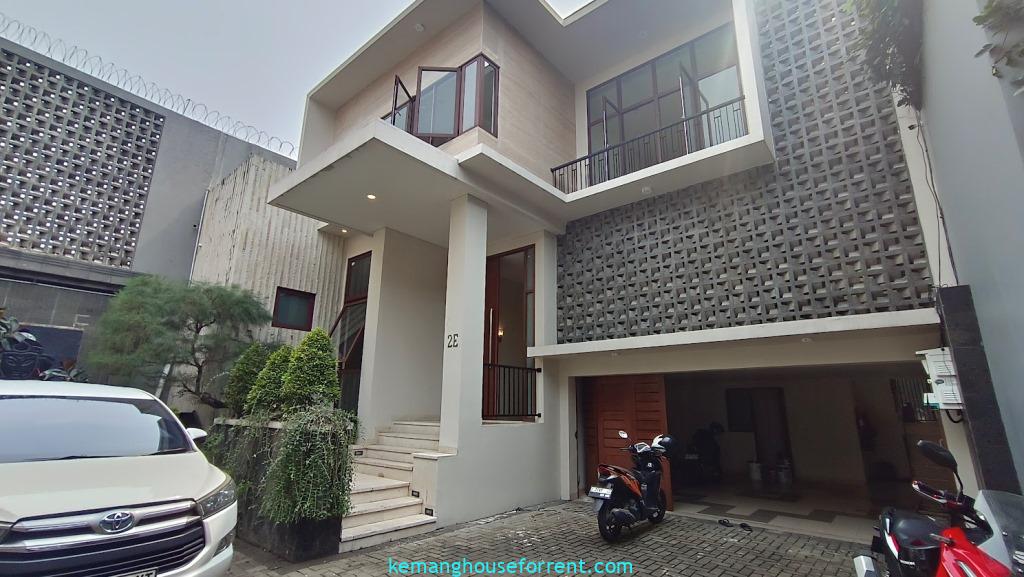 5-BR Townhouse for Rent in Kemang Selatan