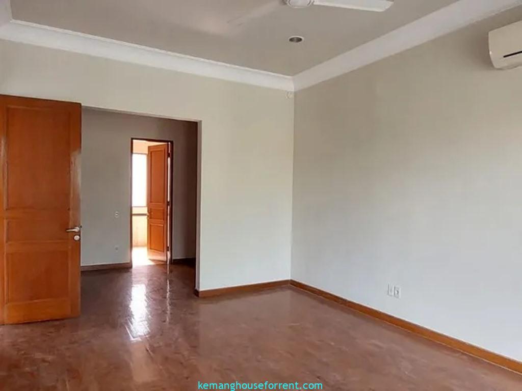 5-BR Townhouse for Rent in Kemang Selatan