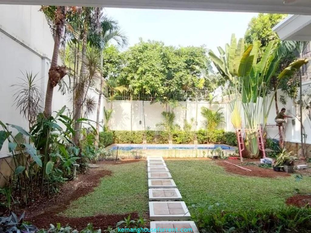 5-BR Townhouse for Rent in Kemang Selatan