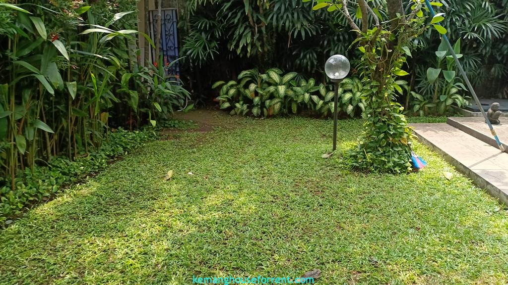 House for Rent in Kemang Dalam with Pool
