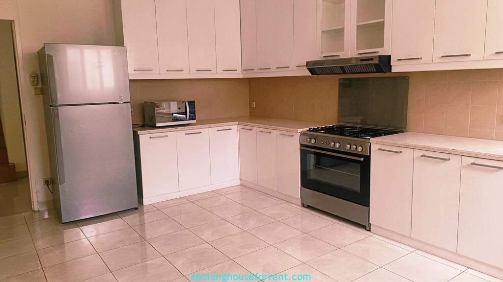 House for Rent in Kemang Dalam with Pool