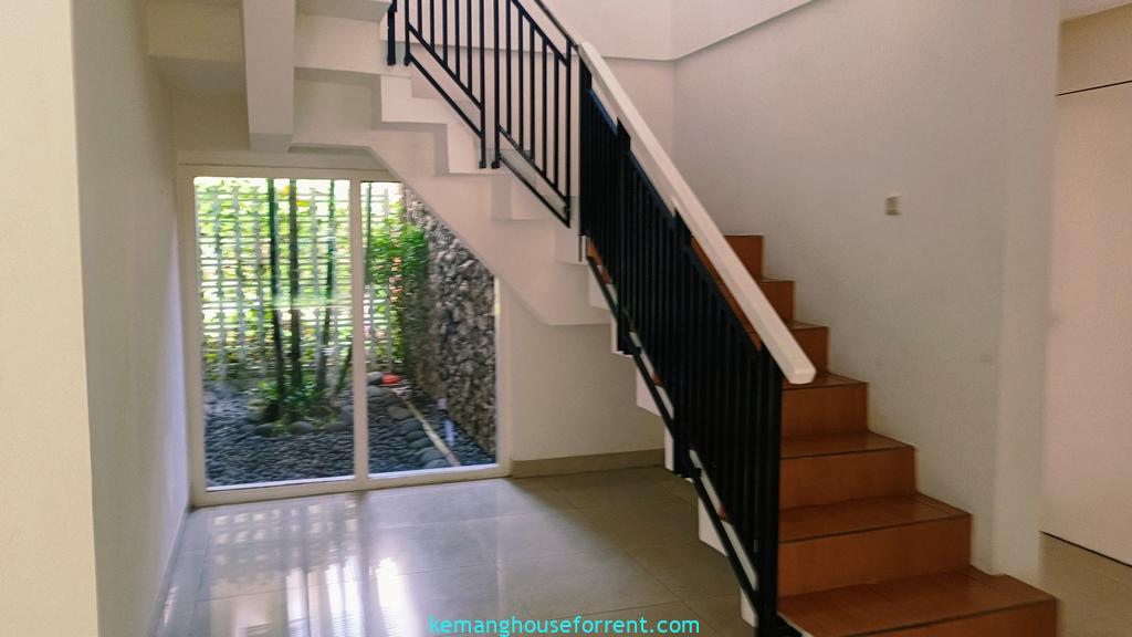 House for Rent in Kemang Dalam with Pool