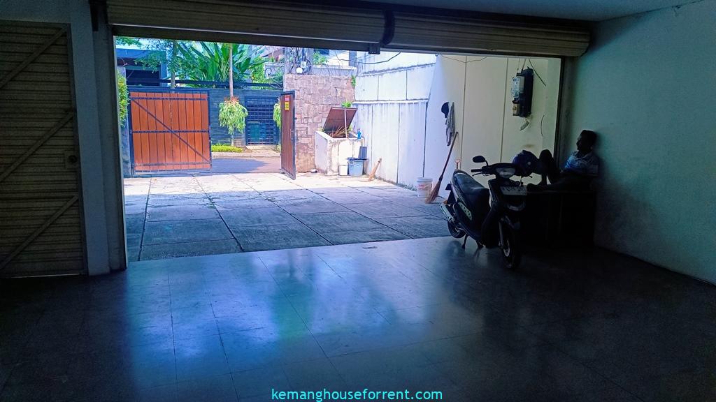 House for Rent in Kemang Dalam with Pool
