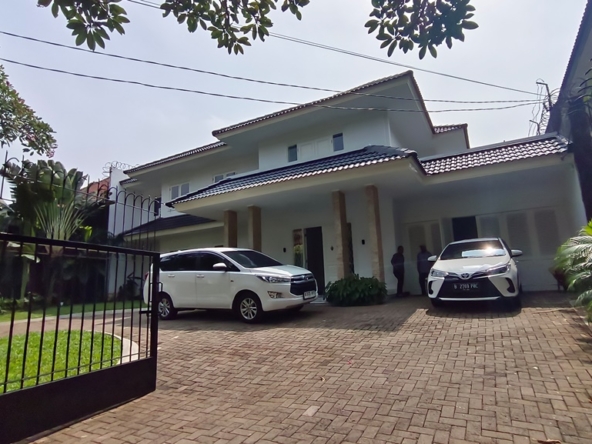 House for Rent in Kemang Selatan with Pool