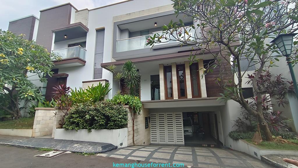 Townhouse Dijual di Kemang Area