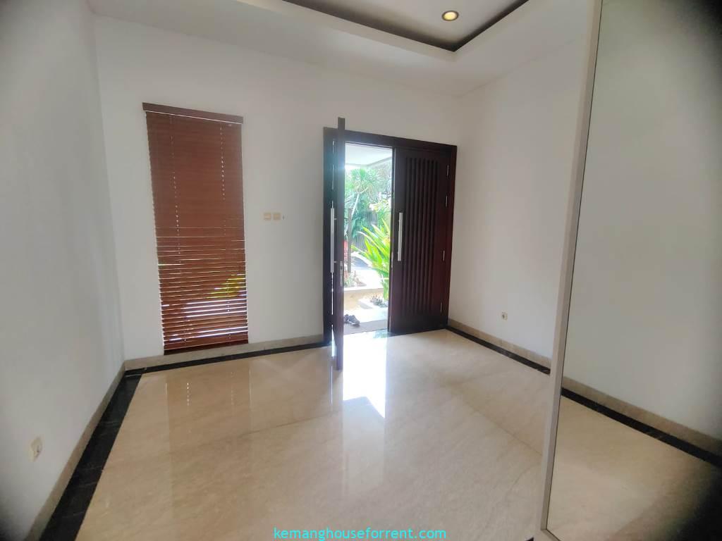 Townhouse Dijual di Kemang Area