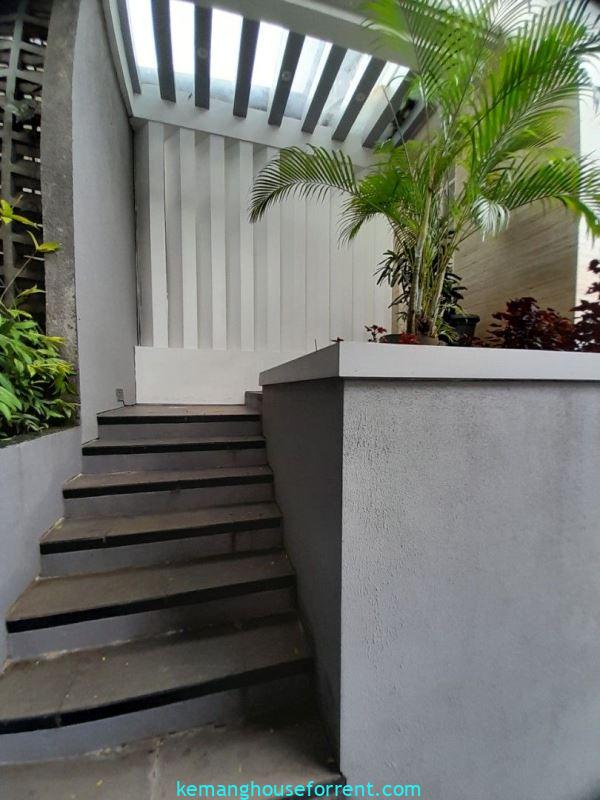 Townhouse Dijual Pejaten Barat