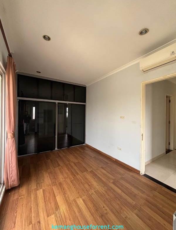 Townhouse Dijual Pejaten Barat