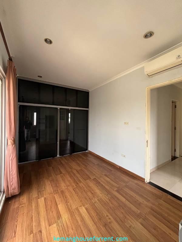Townhouse Dijual Pejaten Barat