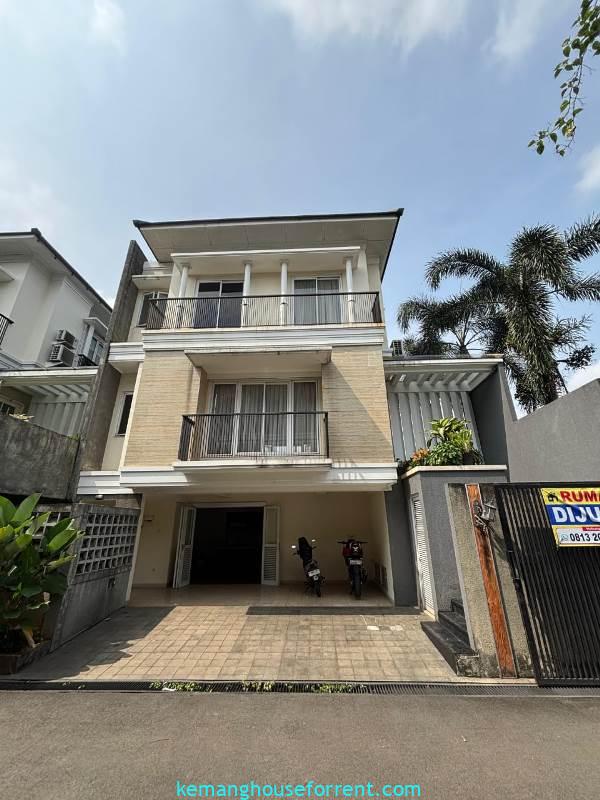 Townhouse Dijual Pejaten Barat