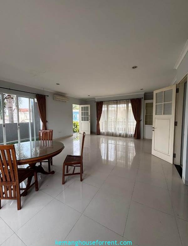 Townhouse Dijual Pejaten Barat