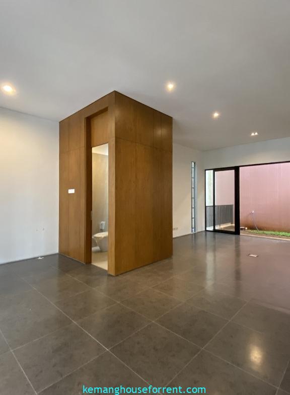 Townhouse for rent in Antasari South Jakarta