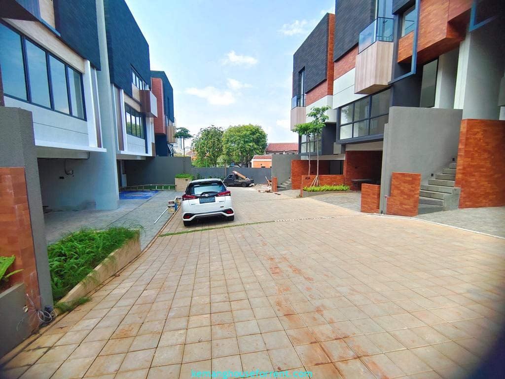 Townhouse for rent in Antasari South Jakarta
