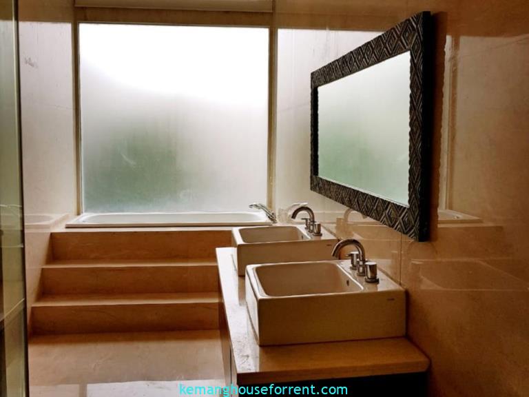 Townhouse for Rent in Atmosfera Residence