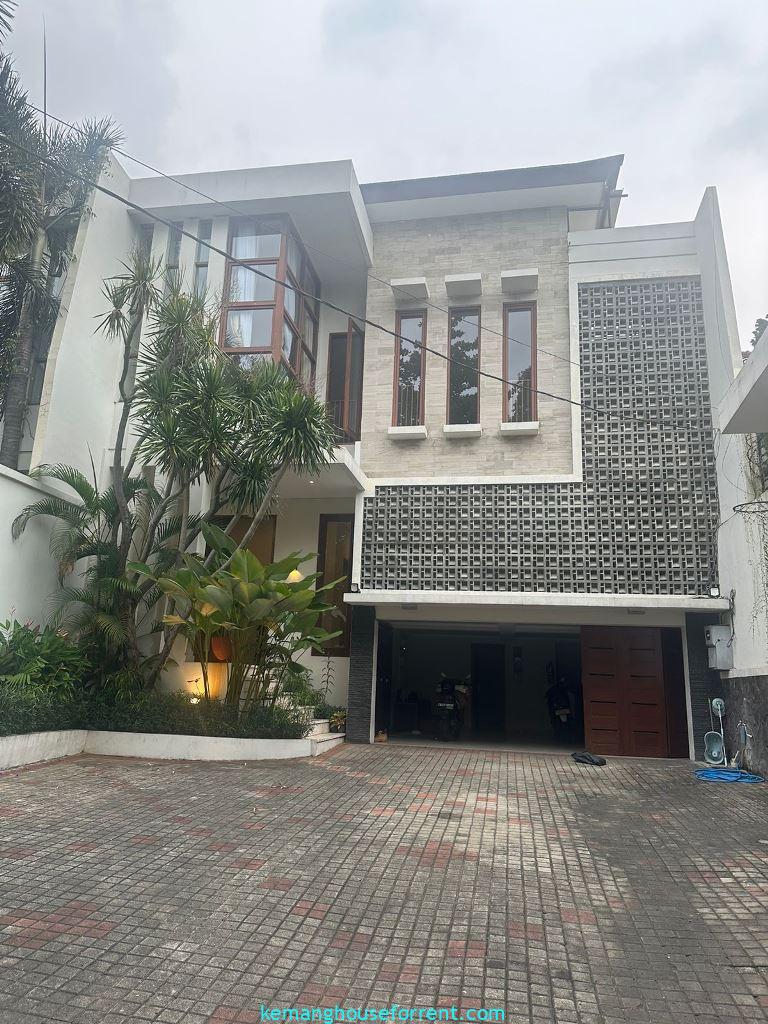 5 Bedroom Minimalist House with Private Pool in Kemang