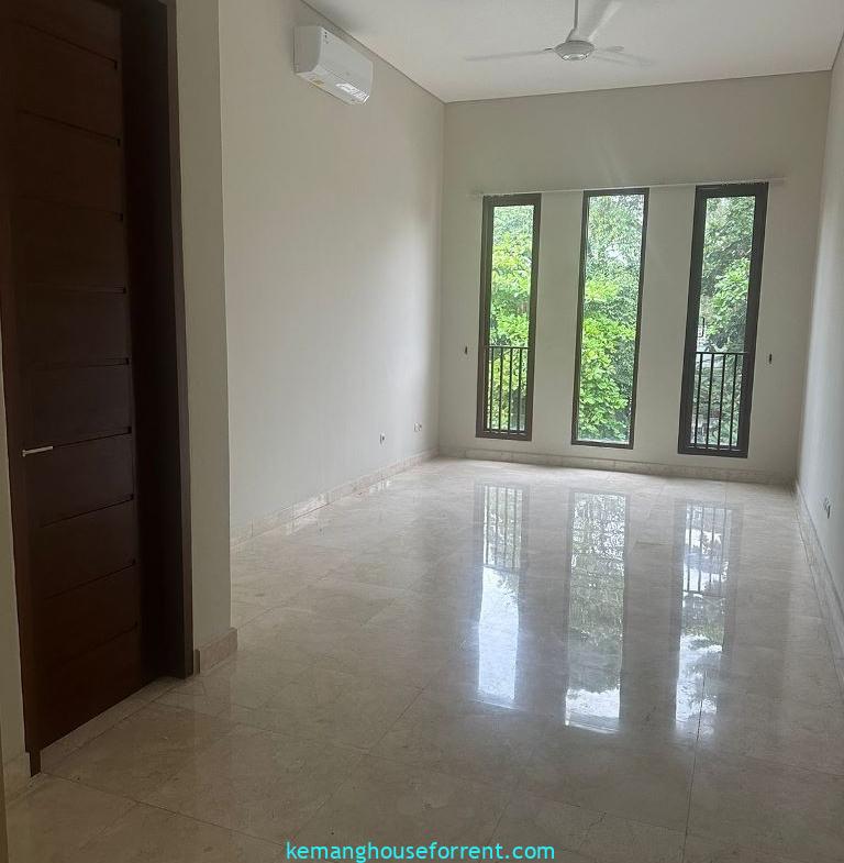 5 Bedroom Minimalist House with Private Pool in Kemang