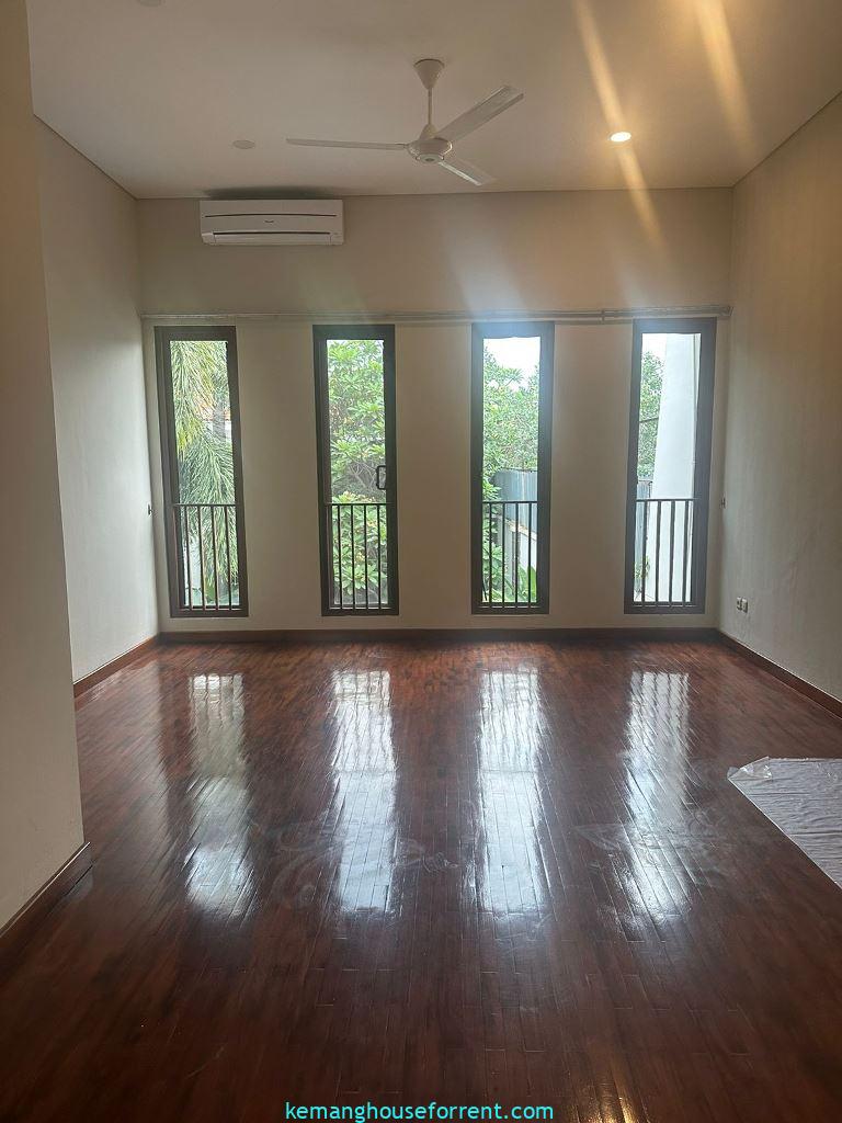 5 Bedroom Minimalist House with Private Pool in Kemang