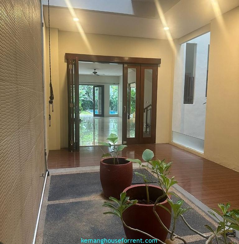 5 Bedroom Minimalist House with Private Pool in Kemang