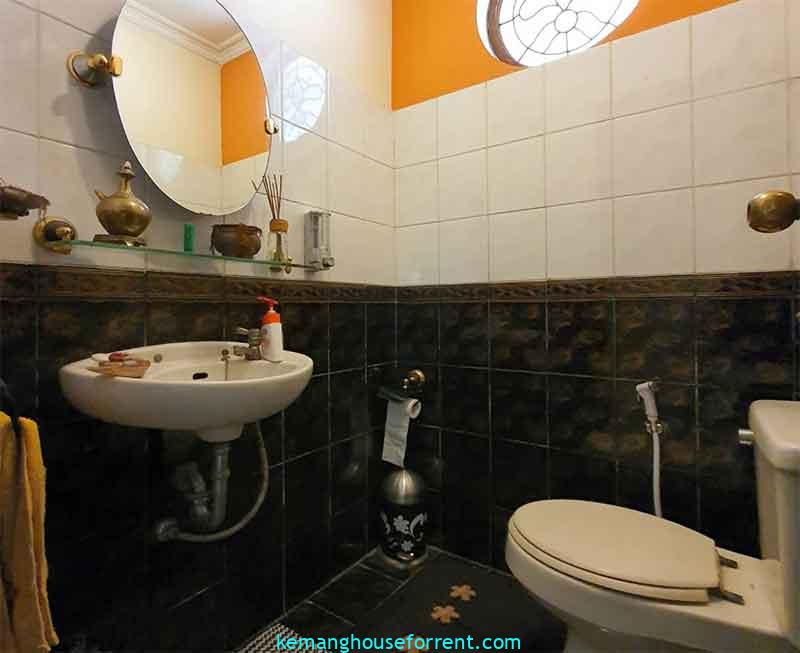 Rumah Mewah Cilandak Turun Harga 9