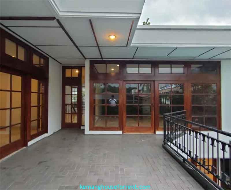 Spacious Luxury House for Rent in Prime Kebayoran Baru Jl Galuh 8