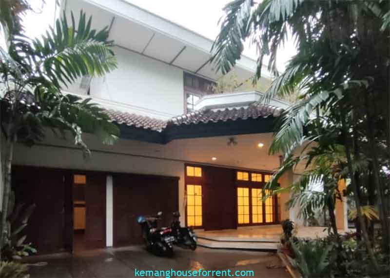 Spacious Luxury House for Rent in Prime Kebayoran Baru Jl Galuh