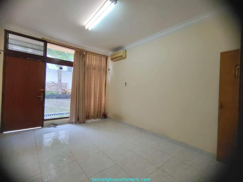 Commercial House for Rent in Kemang