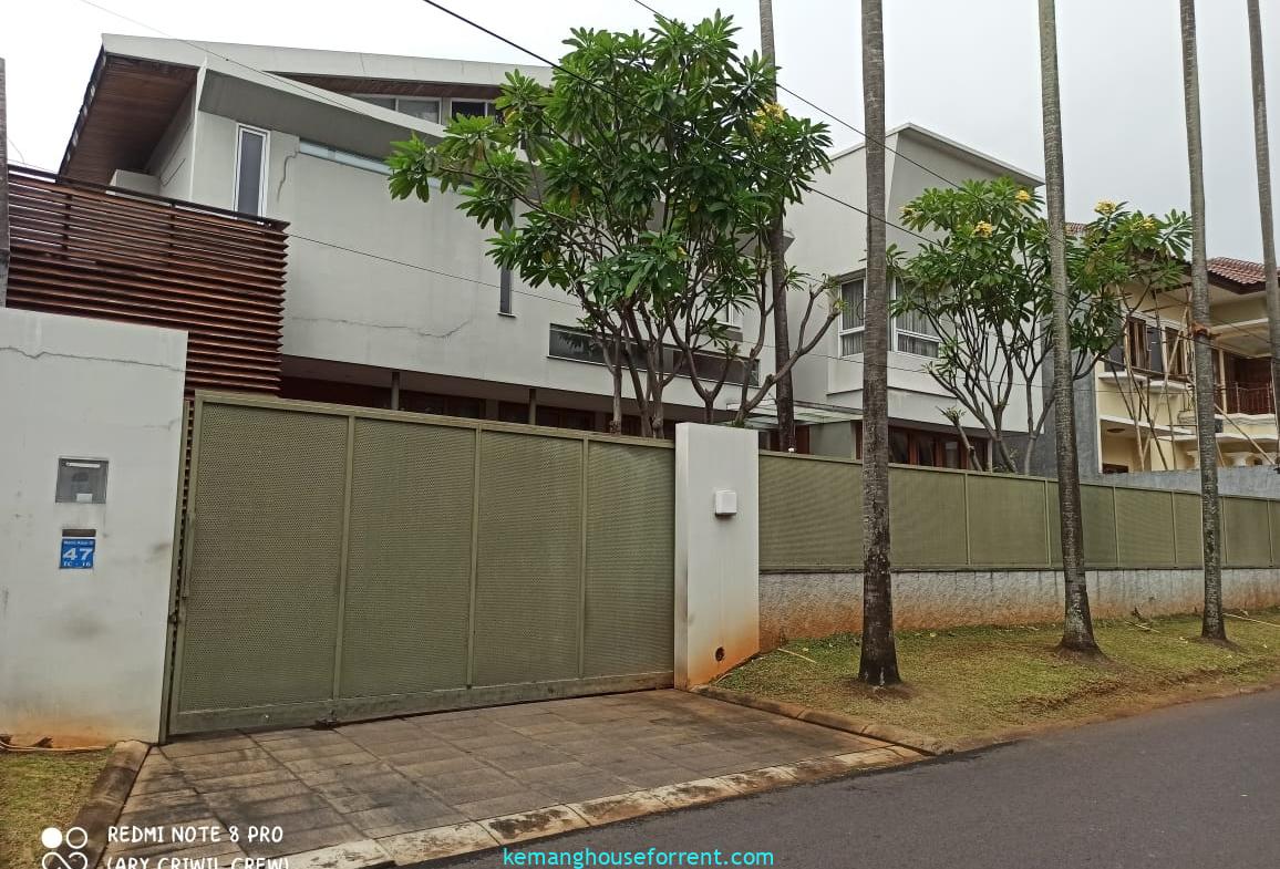 Elegant Modern Home with Pool for Rent in Metro Alam, Pondok Indah 15