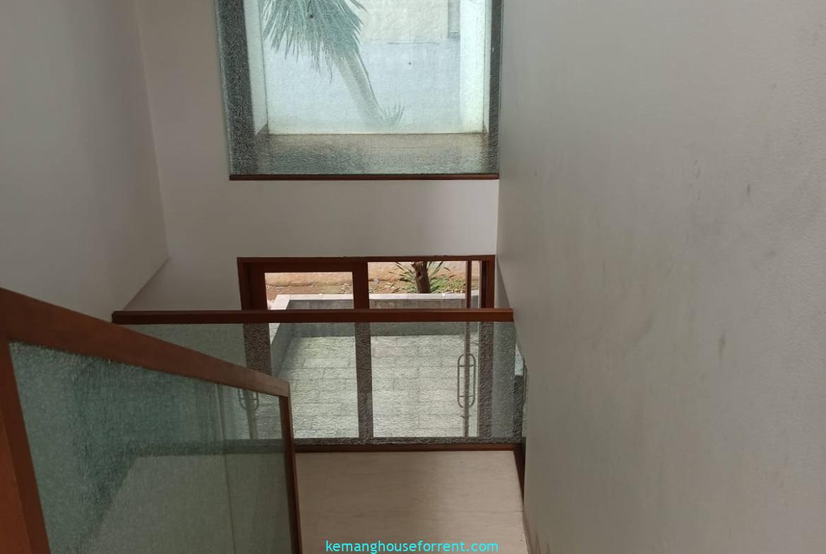 Elegant Modern Home with Pool for Rent in Metro Alam, Pondok Indah 5