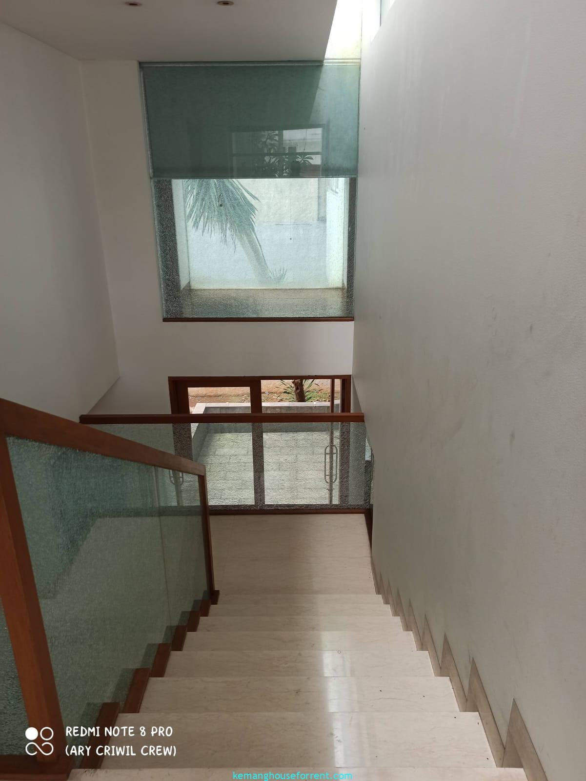 Elegant Modern Home with Pool for Rent in Metro Alam, Pondok Indah 5