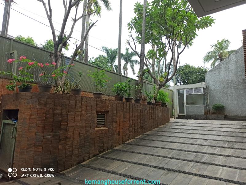 Elegant Modern Home with Pool for Rent in Metro Alam, Pondok Indah
