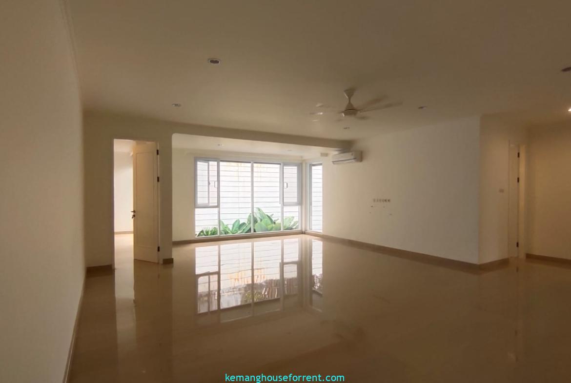 Executive Paradise KAv H Spacious 5 Bedroom House for Rent (15)