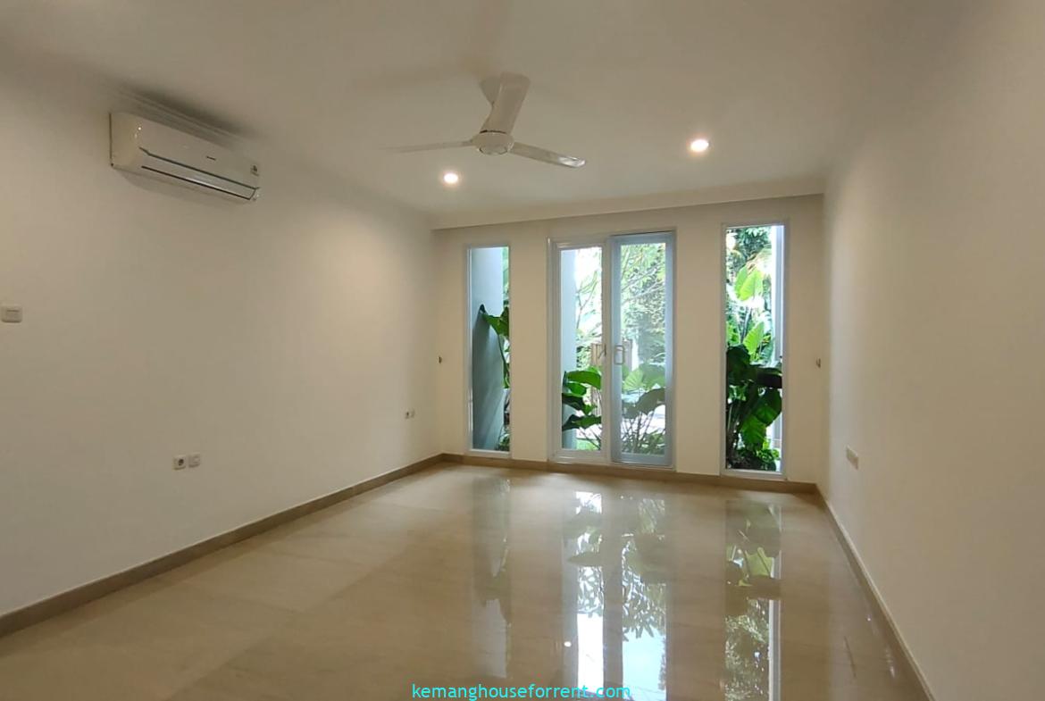 Executive Paradise KAv H Spacious 5 Bedroom House for Rent (17)