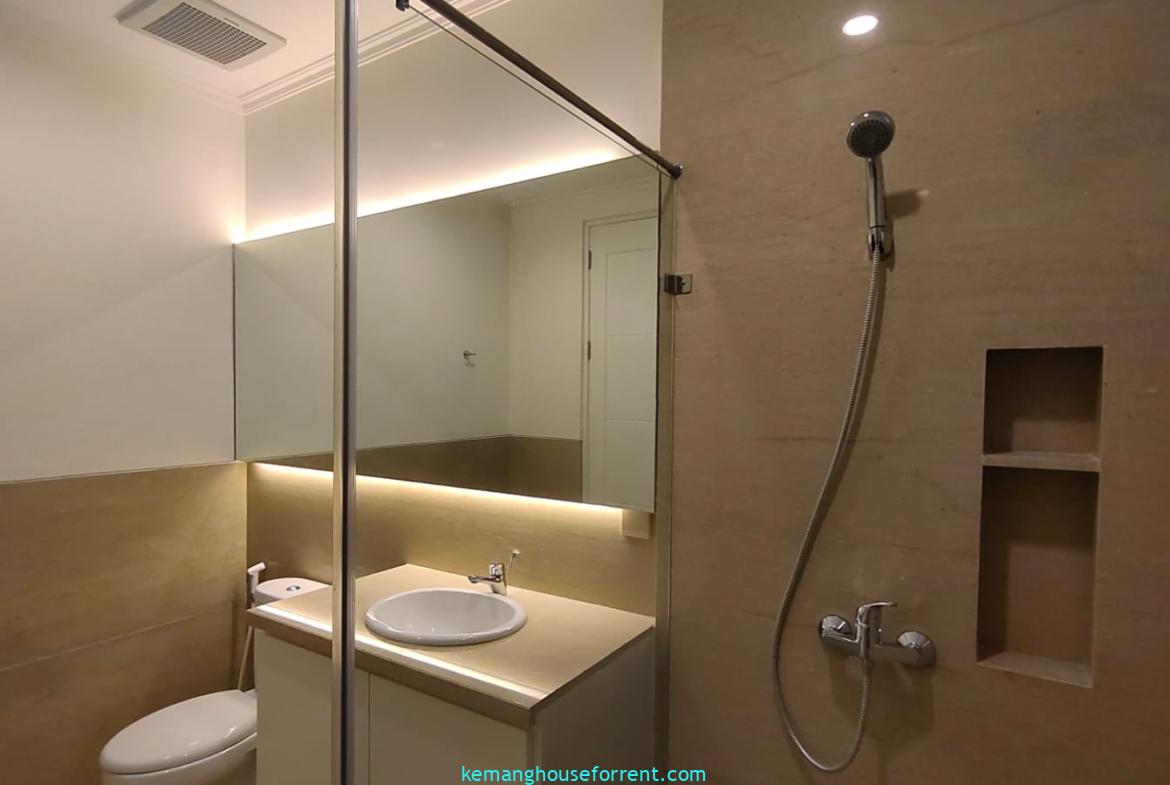 Executive Paradise KAv H Spacious 5 Bedroom House for Rent (19)
