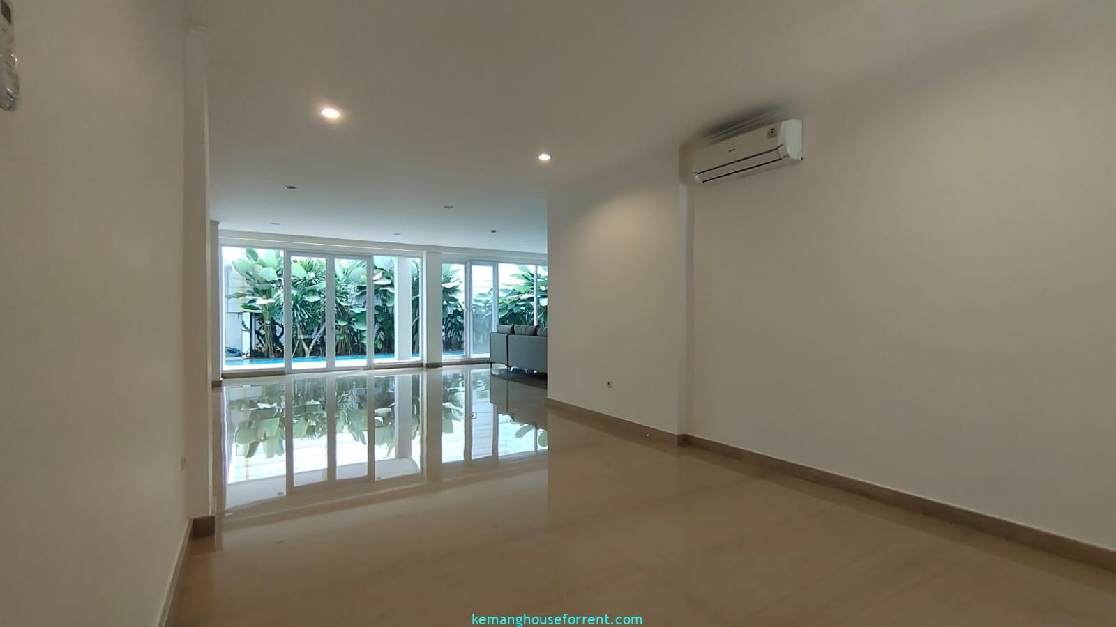Executive Paradise KAv H Spacious 5 Bedroom House for Rent (20)