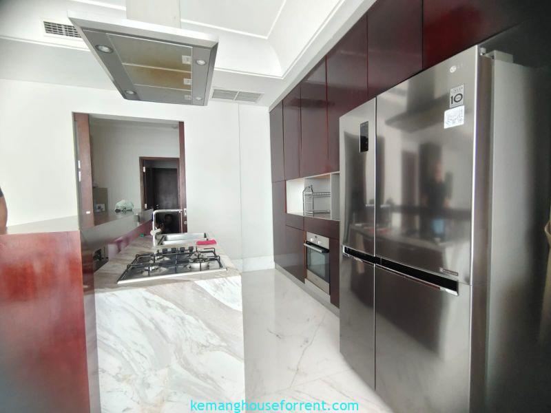 Luxury 3-Bedroom Apartment for Rent at Dharmawangsa Essence East Tower 35is (15)