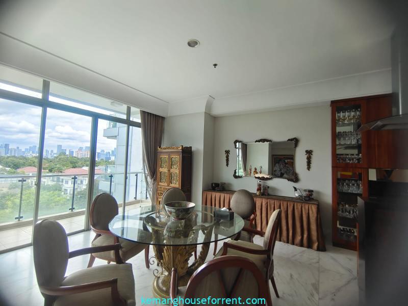 Spacious 3-Bedroom Apartment for Rent at Dharmawangsa Essence (11)