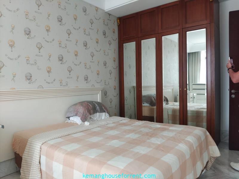 Spacious 3-Bedroom Apartment for Rent at Dharmawangsa Essence (16)