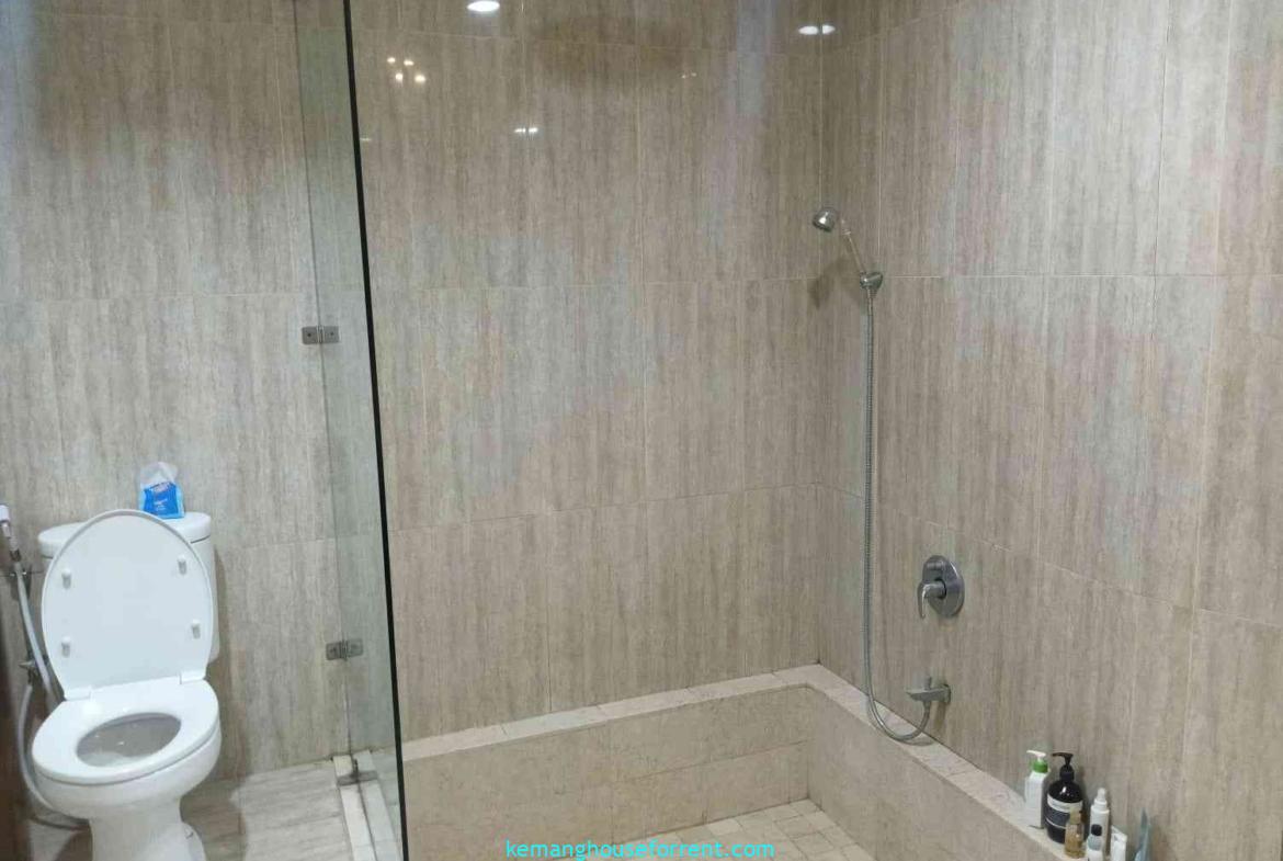 Cosmopolitan Kemang Village Apartment for Rent (1)