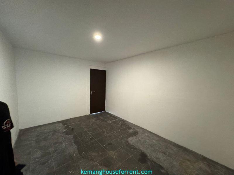 Dijual Bangunan Gedung 3 Lantai di Jl. Taman Kemang (20)