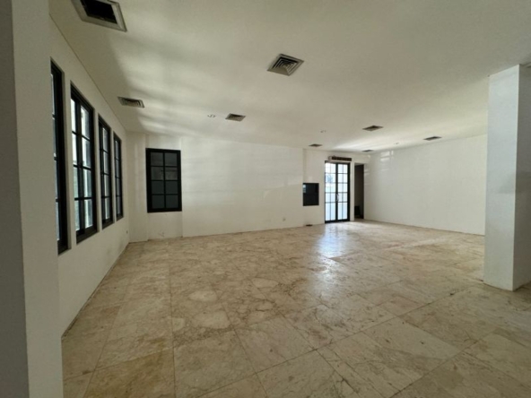 Dijual Bangunan Gedung 3 Lantai di Jl. Taman Kemang (5)