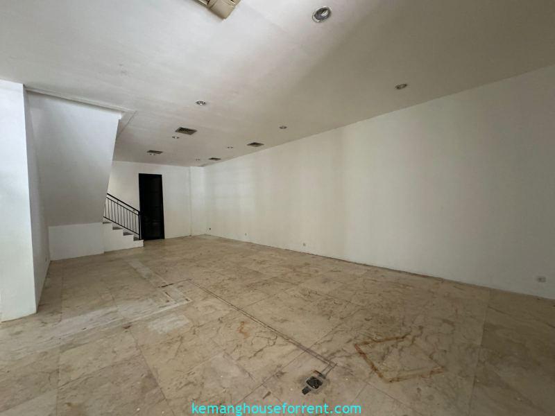 Dijual Bangunan Gedung 3 Lantai di Jl. Taman Kemang (8)