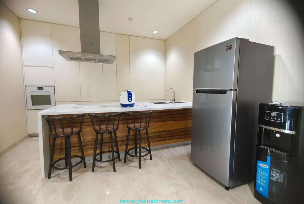 Luxury Apartment for Rent at Pakubuwono House (1)