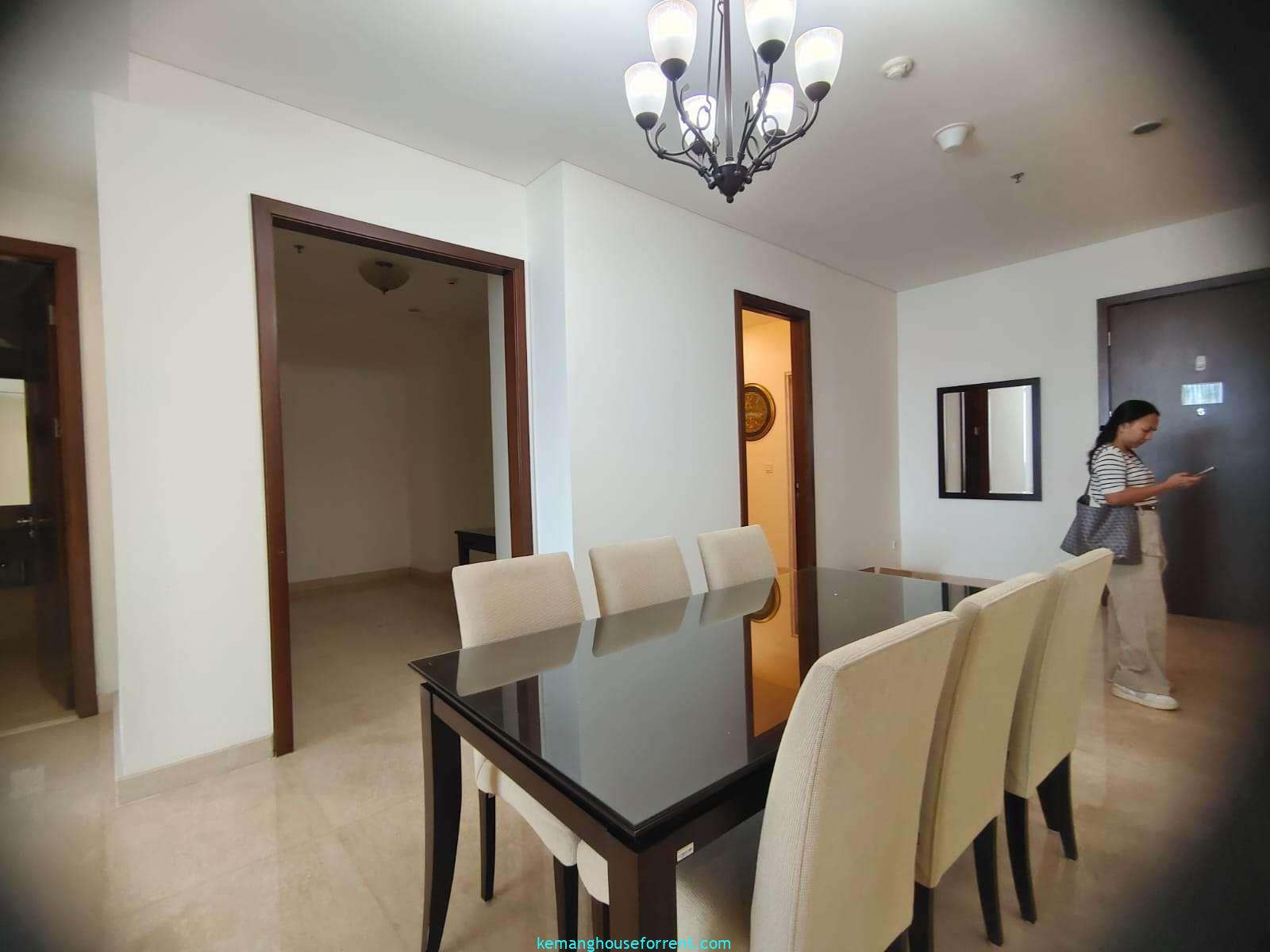 Luxury Apartment for Rent at Pakubuwono House (11)