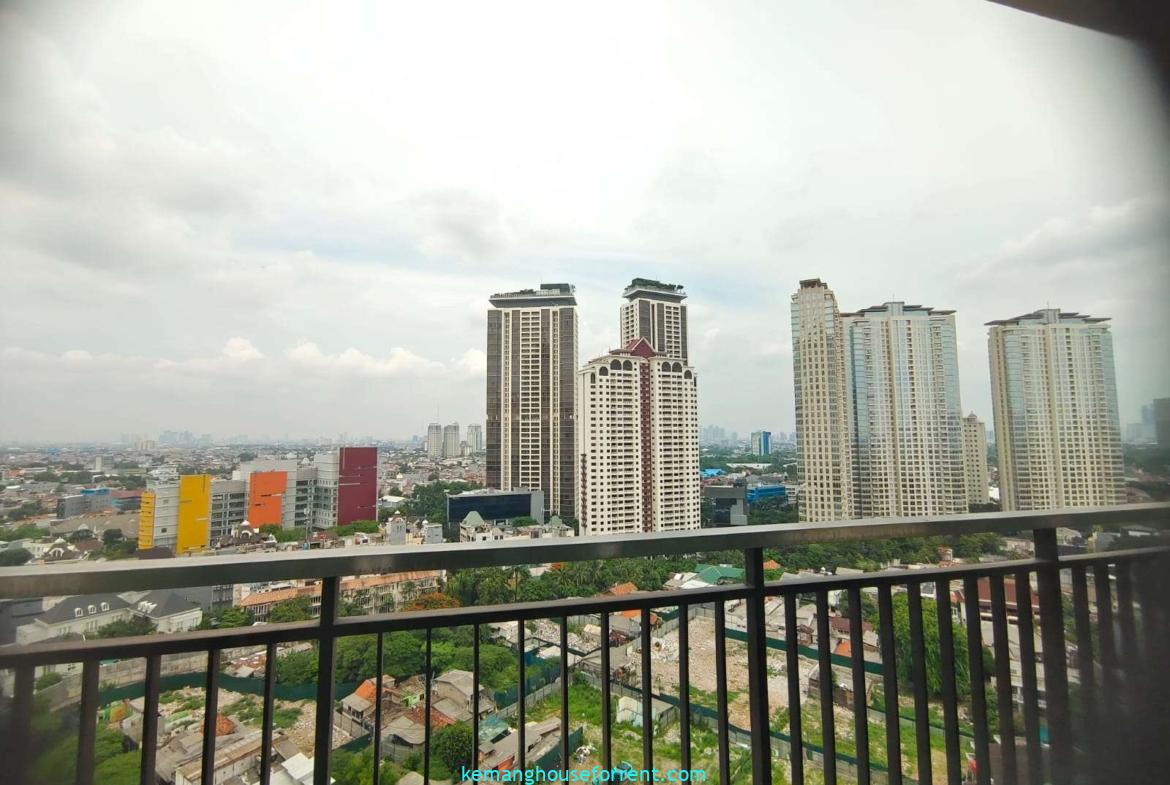 Luxury Apartment for Rent at Pakubuwono House (12)