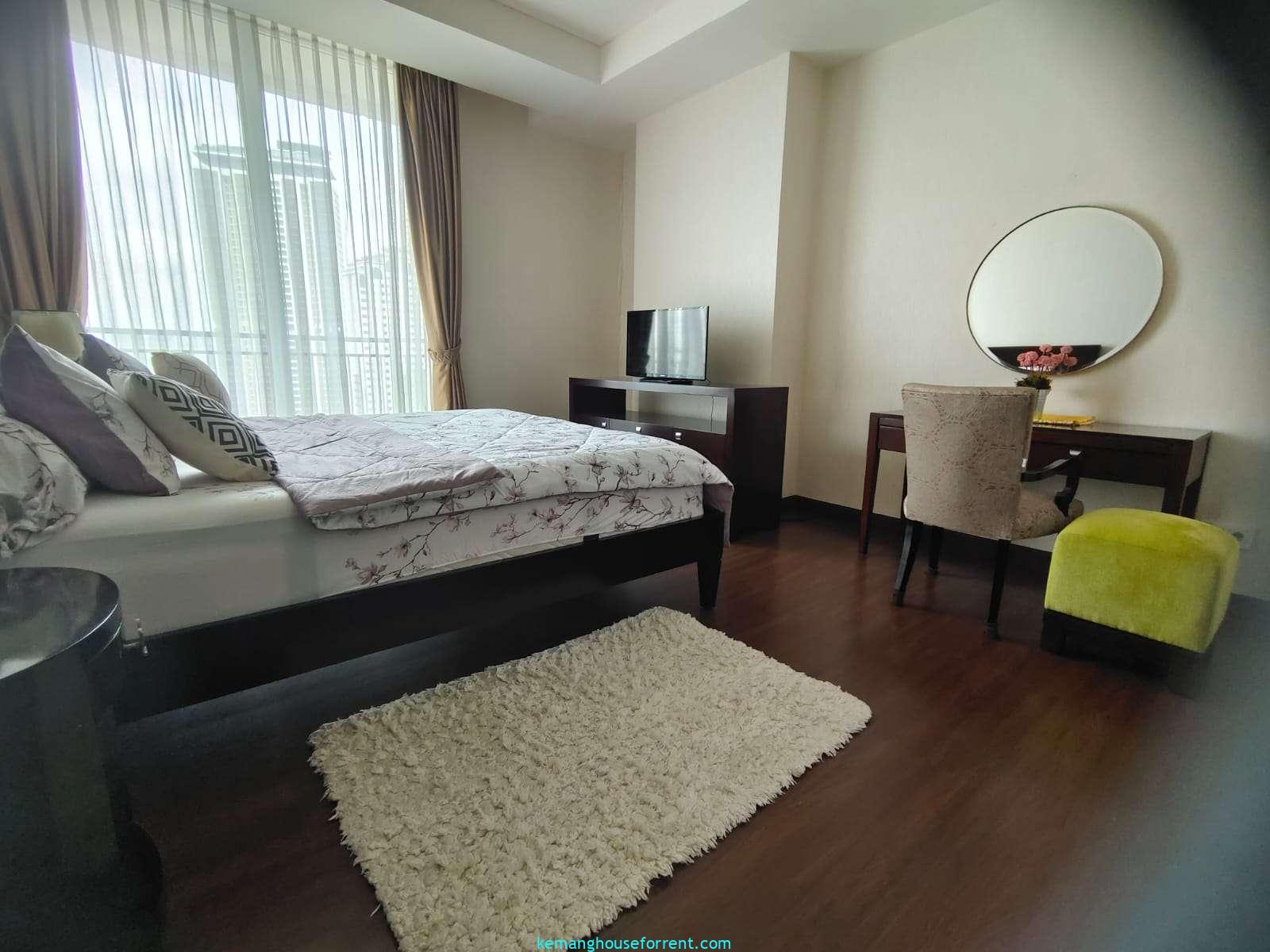 Luxury Apartment for Rent at Pakubuwono House (14)