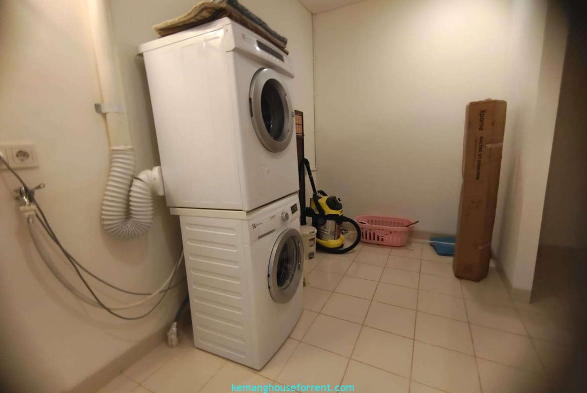 Luxury Apartment for Rent at Pakubuwono House (4)